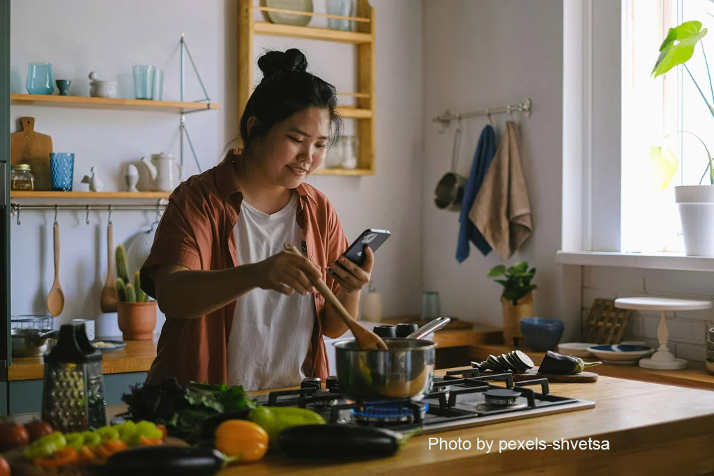 woman cooking