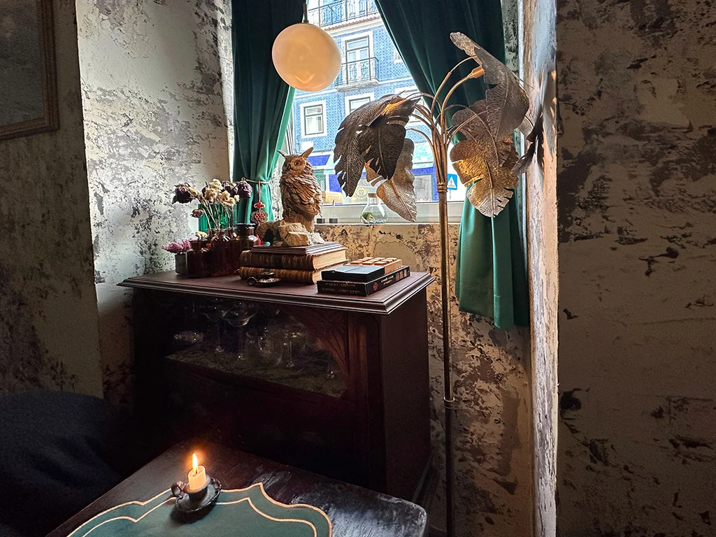 cozy atmosphere in cafe Lisbon
