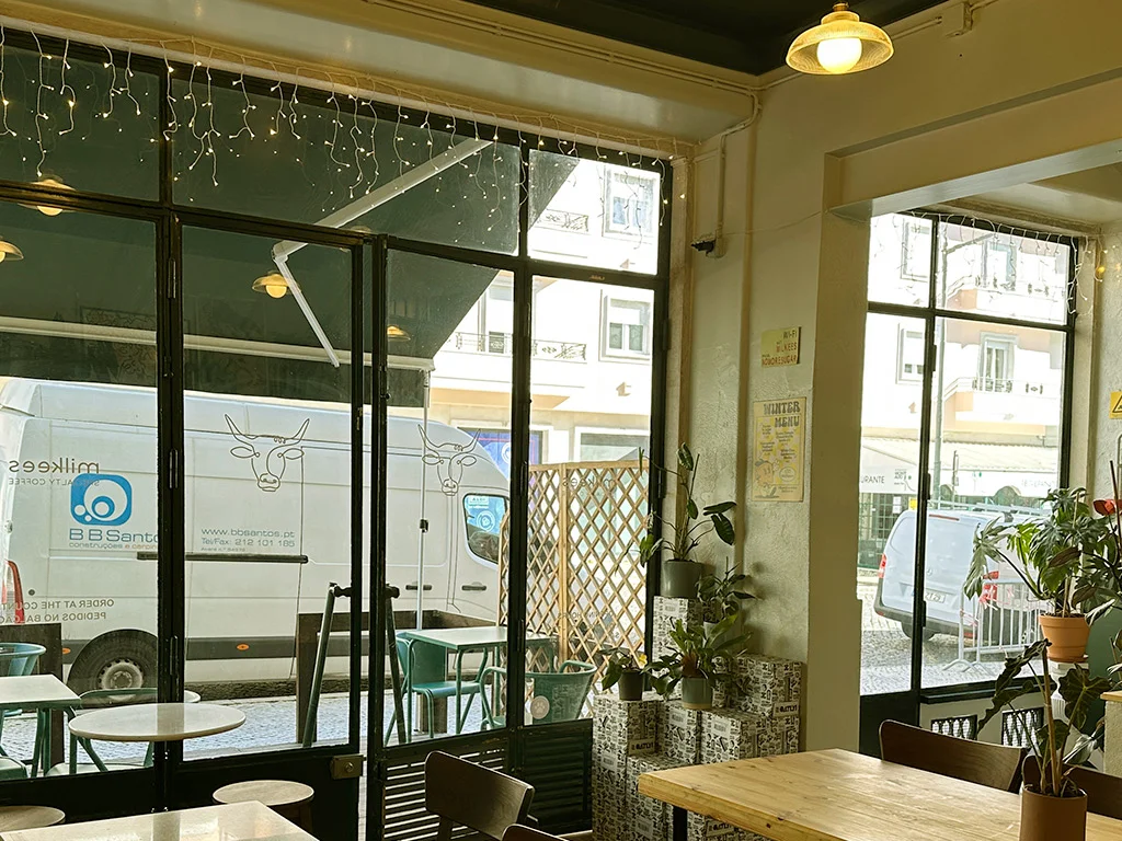 cafe Lisbon Milkees
